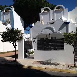 Holiday home Casa Soleada - Beautiful Villa, Corner By Pools, Facilities,full Kitchen, 3 Terraces, Internet, Marbella